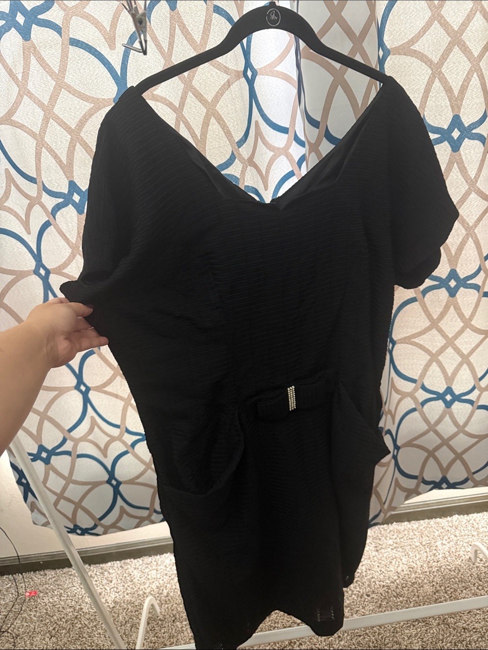 Volup vintage Kerrybrooke Sears Black V-Neck Short Sleeve Dress with Bow Accent